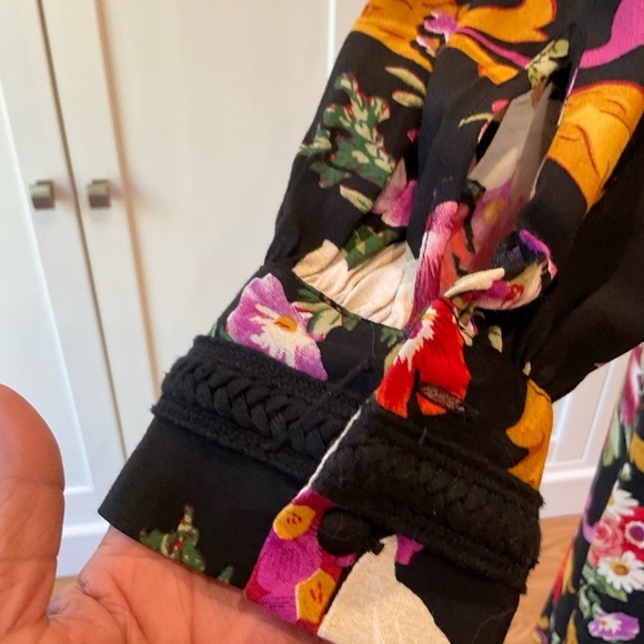 Floral Black Midi Dress - Picture 6 of 16